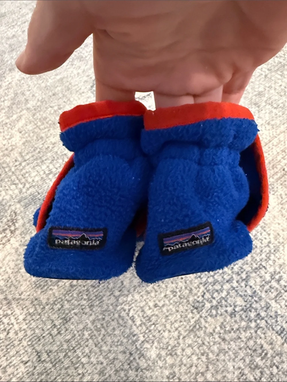 Patagonia Kids Blue Fleece Booties with Red Trim 18m-3T